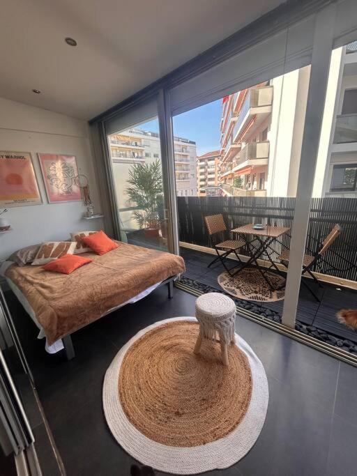 Appartement Elegant T2 Clim & Balcon - Plein Centre *