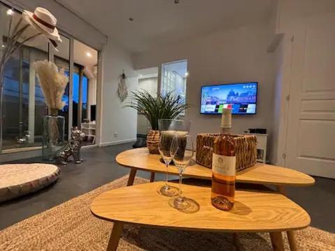 Elegant T2 Clim & Balcon - Plein Centre Appartement