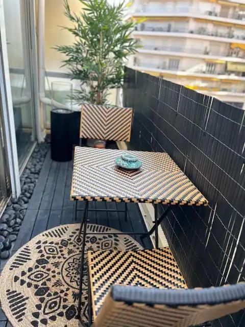 Elegant T2 Clim & Balcon - Plein Centre Appartement *